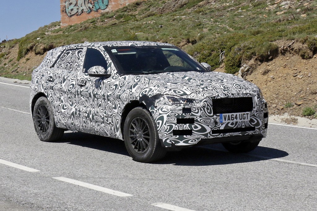 Jaguar J Pace lần đầu lộ diện với động cơ diesel chạy bằng khí hydro 2017 jaguar j pace lan dau tien lo dien voi dong co diesel chay bang khi hydro 2 1024x682 Jaguar J Pace lần đầu lộ diện với động cơ diesel chạy bằng khí hydro 2017