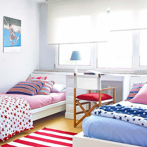 Sắp đặt căn phòng vỏn vẹn 12m2 cho hai bé nhỏ nhà bạn 20120321afamilyNDphongtre12m2 2 75b79 Sắp đặt căn phòng vỏn vẹn 12m2 cho hai bé nhỏ nhà bạn