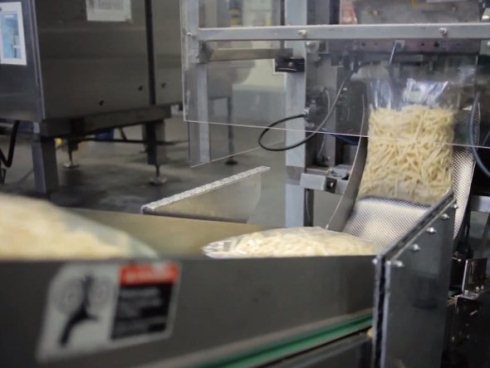 Khám phá quy trình sản xuất khoai tây chiên McDonalds 19 1367045115 500x0 Khám phá quy trình sản xuất khoai tây chiên McDonalds